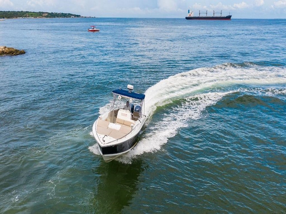 Lancha Mon Amour - Image 2