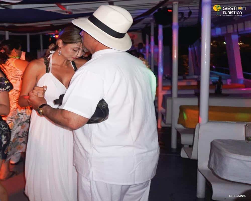 Cena San Silvestre Fiesta de Fin de Año - Image 10