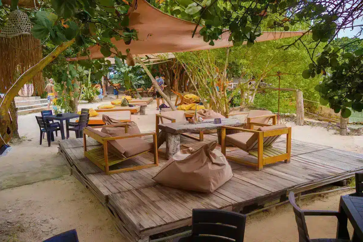 Isla Paue - Image 18