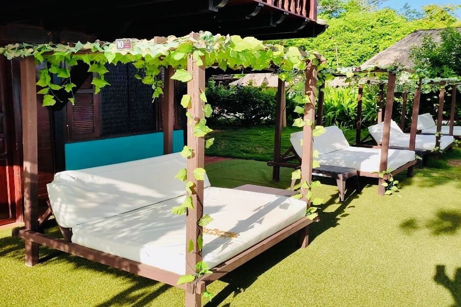 Luxury Beach Club - Image 12