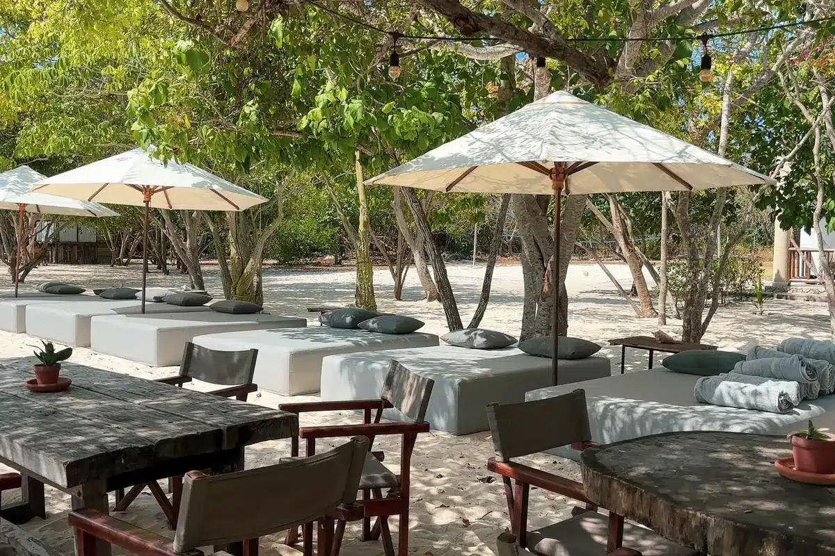 Sabai Beach Club - Image 9